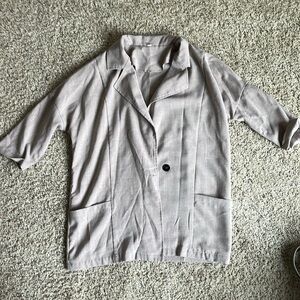 Women’s short sleeve blazer
